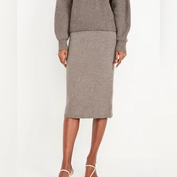 Bundle of NWT Old Navy Sweater Skirts - Picture 3 of 15